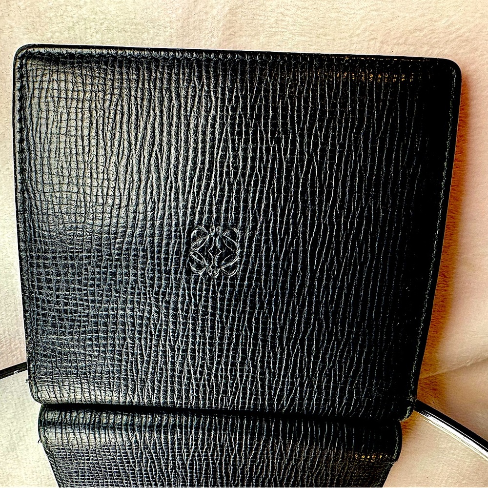 Loewe Anagram Wallet Vintage Black Crosshatch Leather Bifold Coin Pouch LVMH